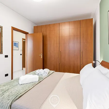 Estay - Casa Bo' In Center - Aircon - Wifi Apartment *